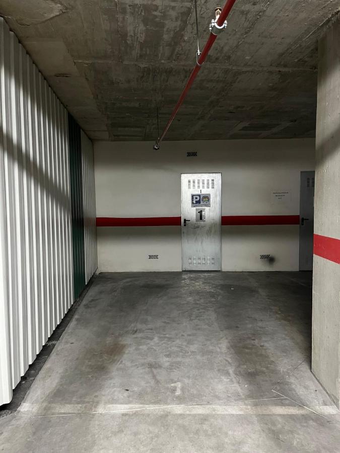 -Malagasunapts- Central Freeparking Rooftoppool Luaran gambar
